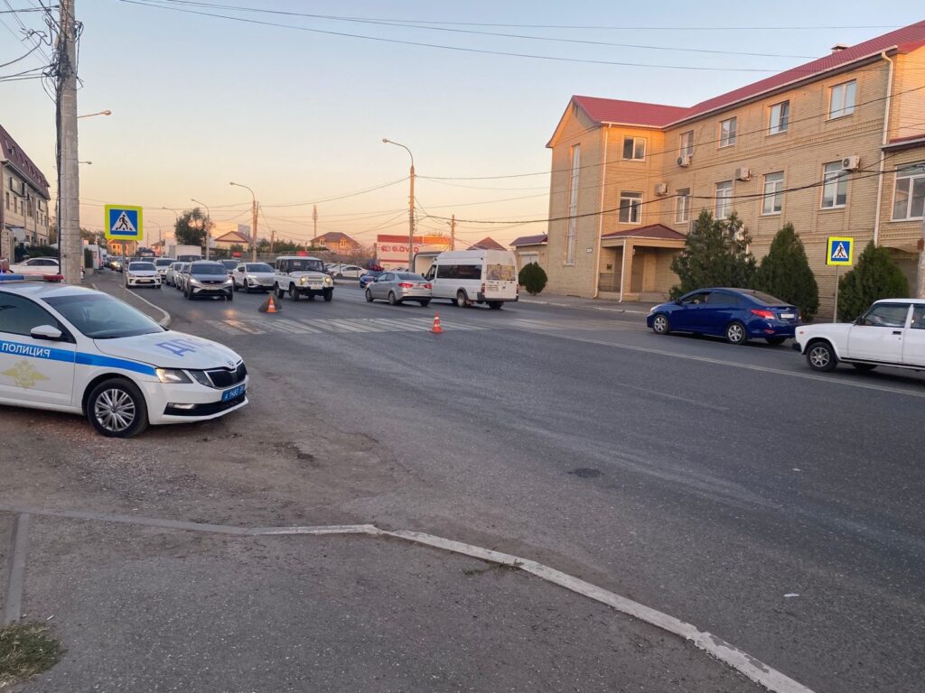 Четырехлетнего ребенка сбили на пешеходном переходе в Астрахани