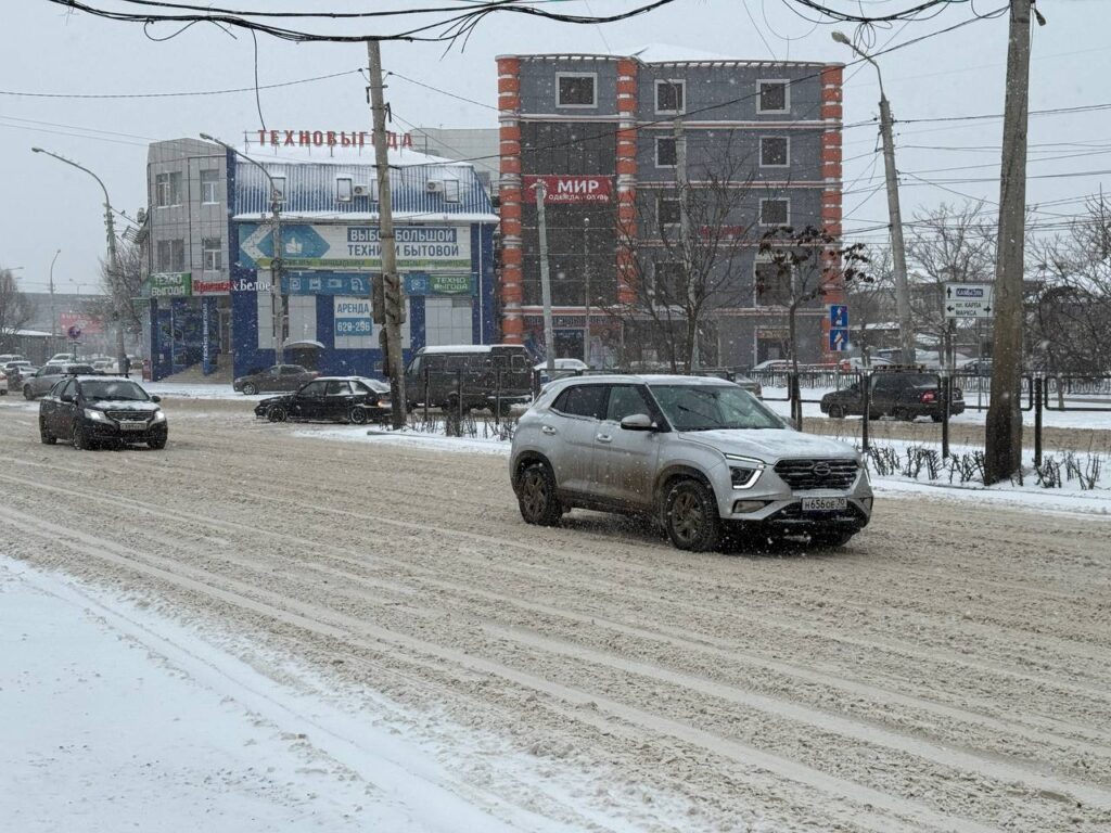 В Астрахани назвали самые опасные участки дорог из-за непогоды
