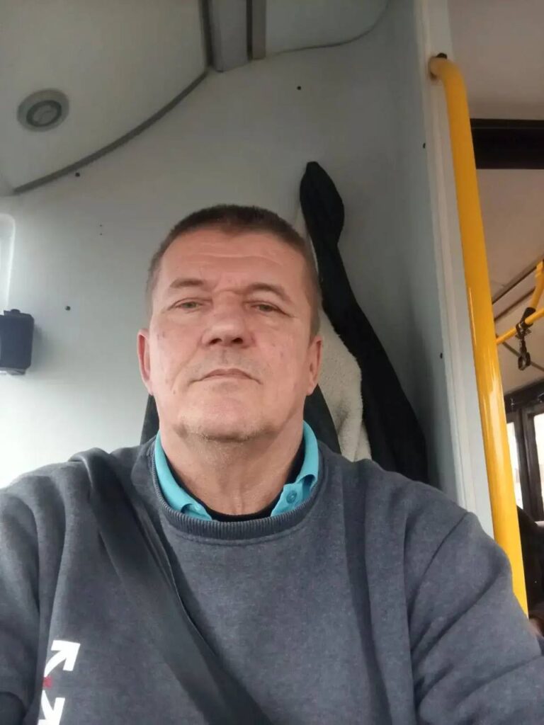 «Один дома» по-астрахански: в новогодние праздники родители забыли сына в автобусе — фото 2