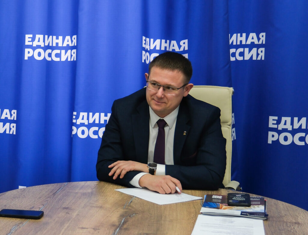Гаражи и ремонт крыши: в чем астраханцы просят помощи депутатов Городской Думы