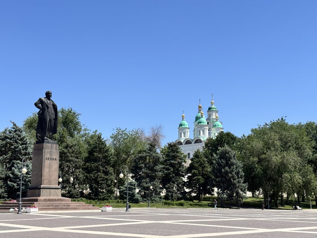 На площади Ленина в Астрахани планируют установить ландшафтную подсветку за 20 млн рублей
