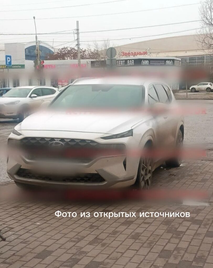 В Астрахани продолжают штрафовать любителей парковки на тротуарах благодаря соцсетям — фото 2