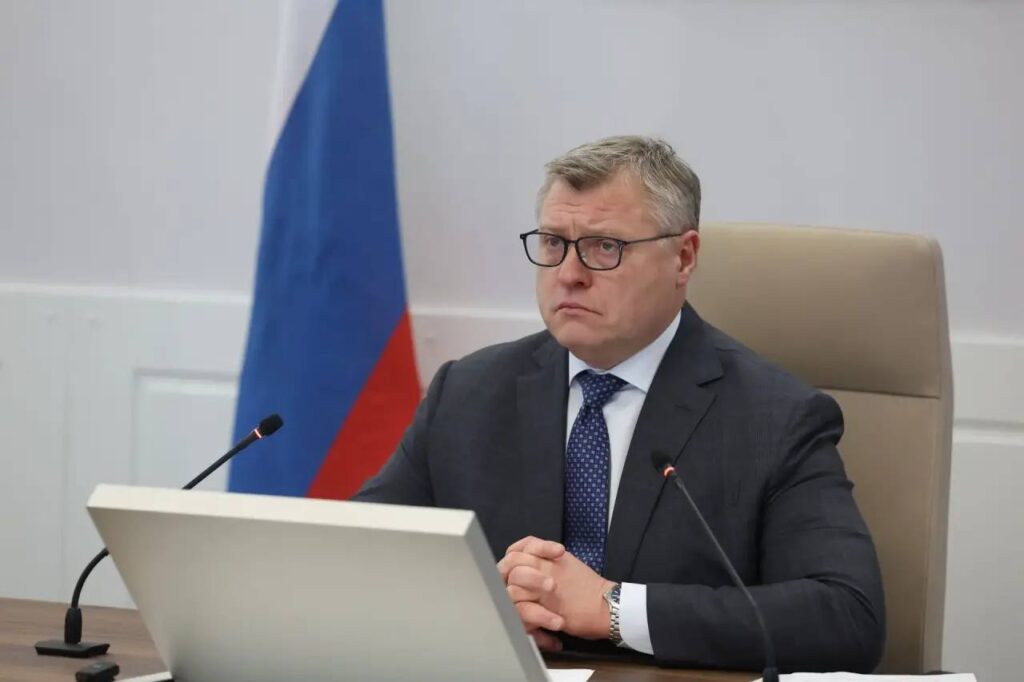 То вверх, то вниз: опубликован медиарейтинг губернатора Астраханской области