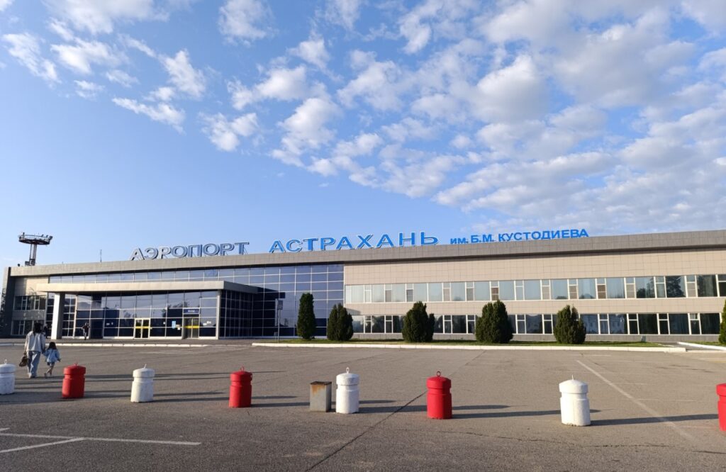 Суд обязал астраханский аэропорт выплатить 1,5 млн за ущерб, нанесенный летучей мышью