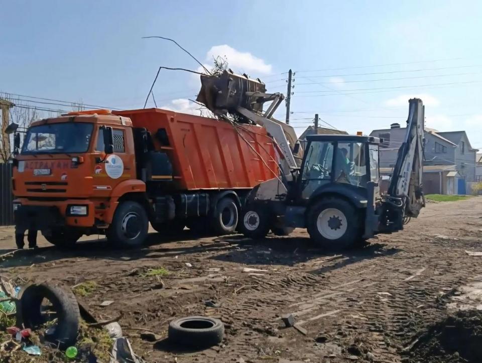 За три месяца в Астрахани ликвидировали почти 700 незаконных свалок