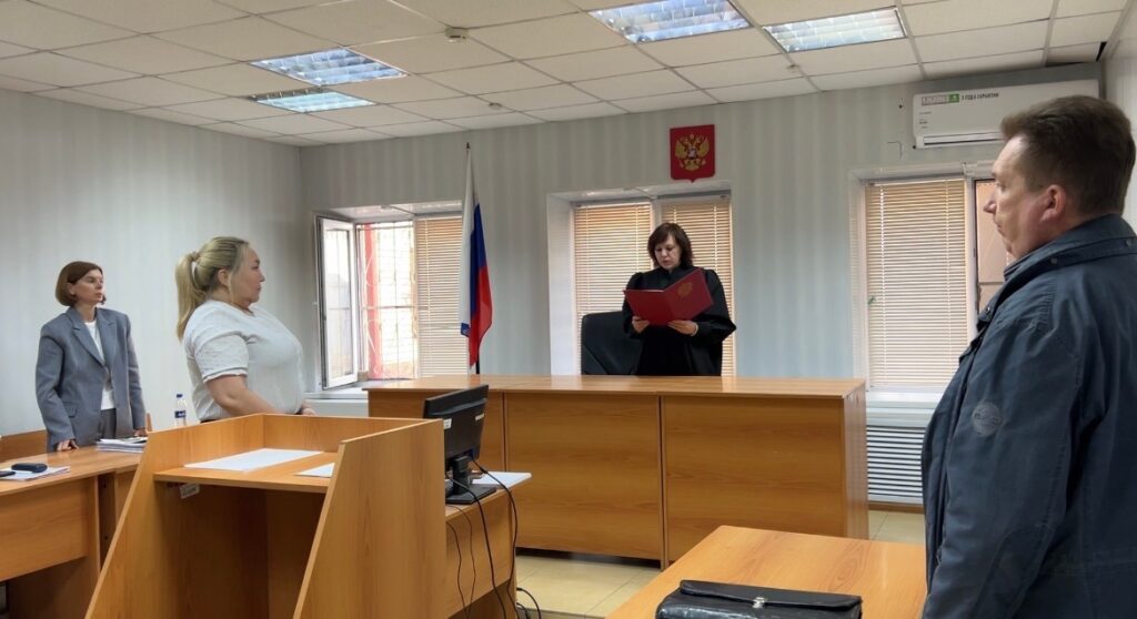 Суд отказал астраханцу в разблокировке YouTube