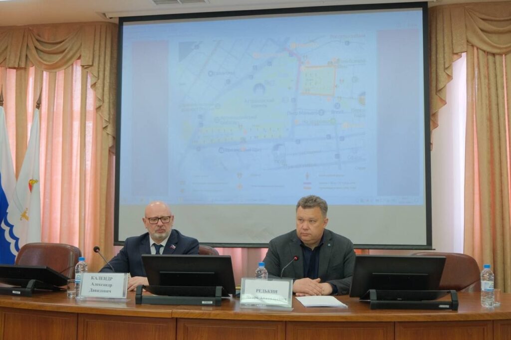 В администрации Астрахани обсудили подготовку к празднованию Дня Победы