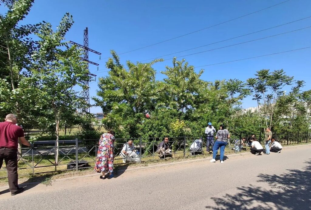 В Астрахани прошёл очередной День чистоты: свыше 150 сотрудников навели порядок в городе
