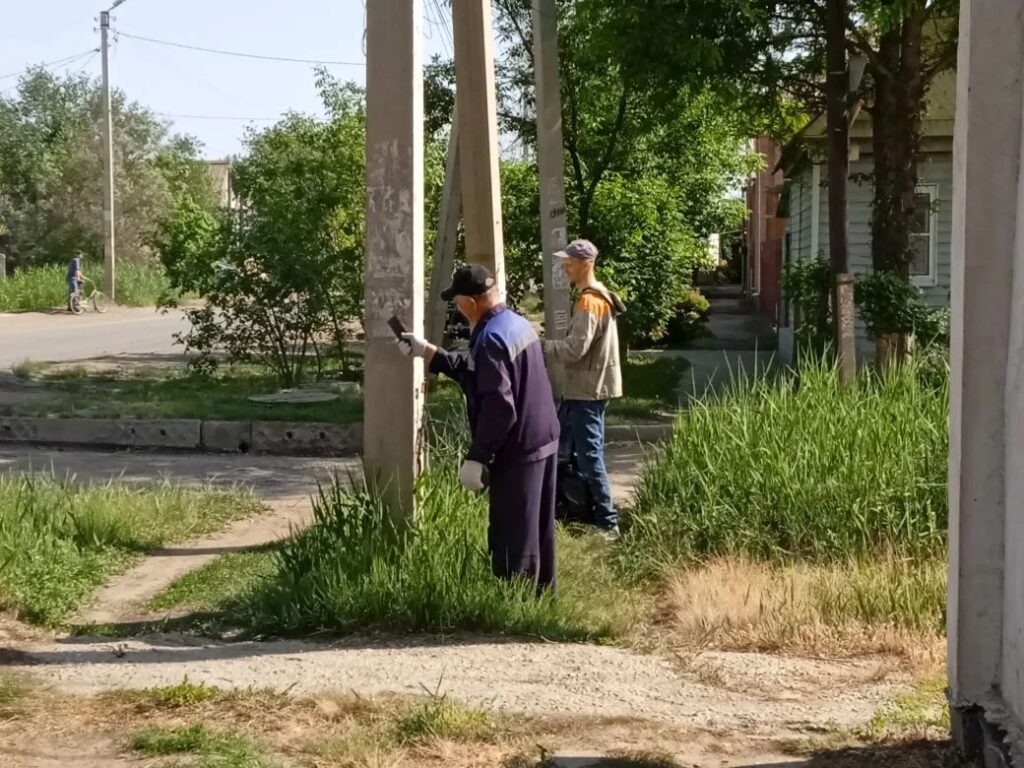 В Астрахани прошёл очередной День чистоты: свыше 150 сотрудников навели порядок в городе