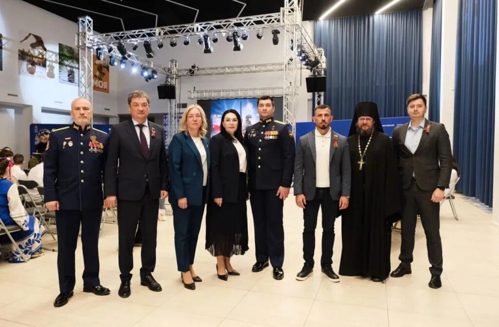 Павел Артамонов провёл региональный конкурс «Время Победы»