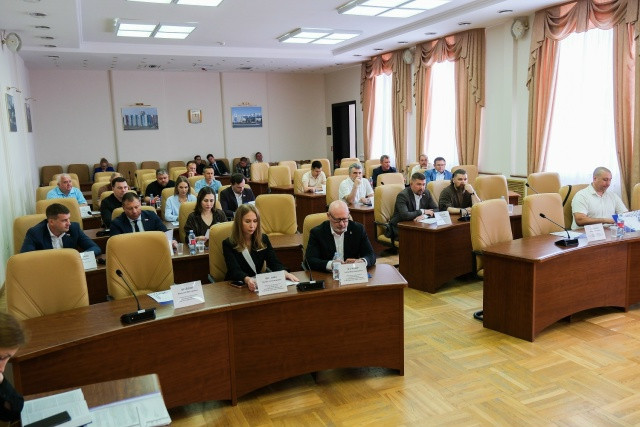 Депутат астраханской Городской Думы сложил полномочия, чтобы вновь отправиться в зону СВО