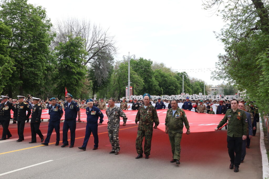 Астрахань отметила 81-ю годовщину Великой Победы