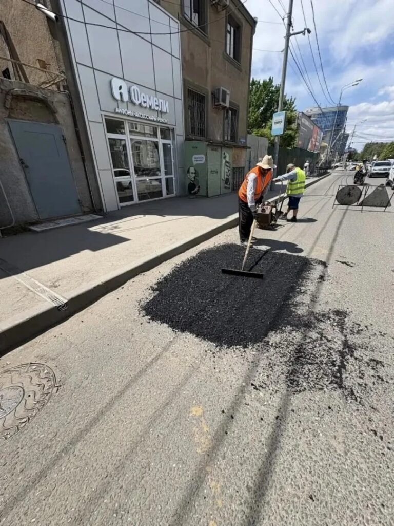 В Астрахани привели в порядок подъемы на мосты В Астрахани привели в порядок подъемы на мосты
