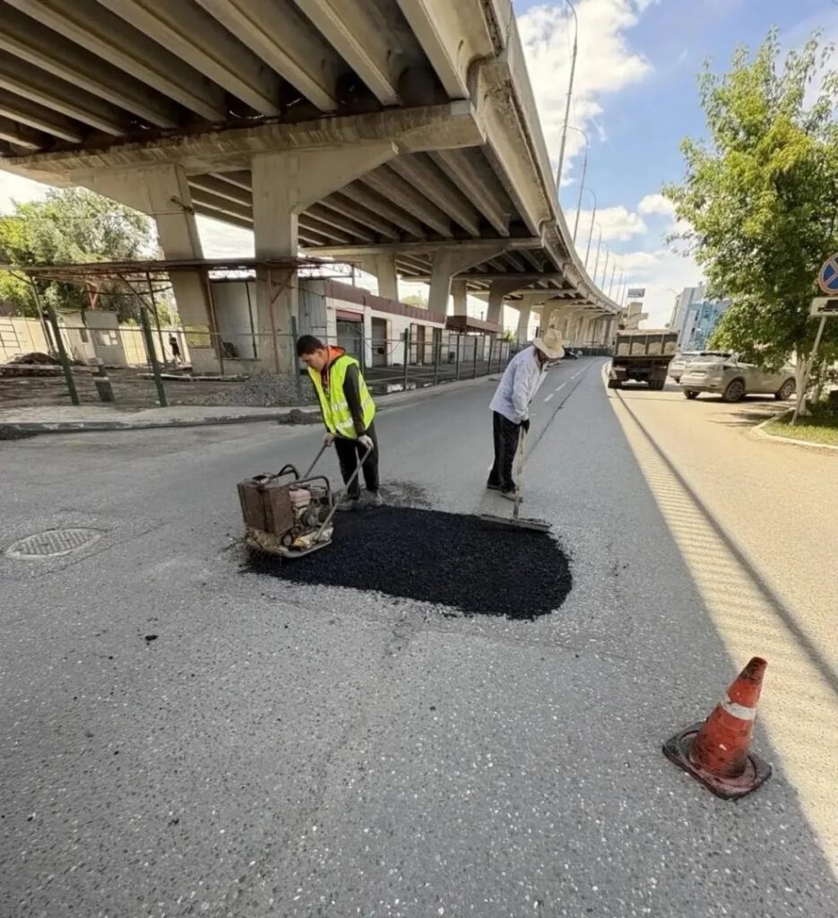 В Астрахани привели в порядок подъемы на мосты В Астрахани привели в порядок подъемы на мосты