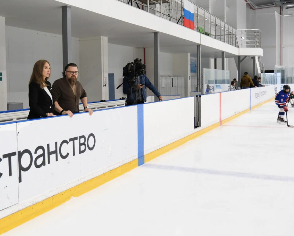 В Центре зимних видов спорта состоялась инклюзивная тренировка по хоккею — фото 2