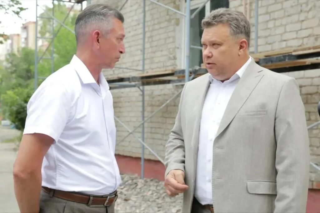 Игорь Редькин проинспектировал ход капитального ремонта детского сада на Комсомольской набережной