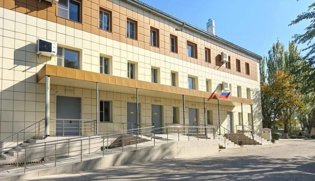 14 госпитализированных, 1 погибшая: стало известно, в каком состоянии жертвы массового отравления в Астрахани