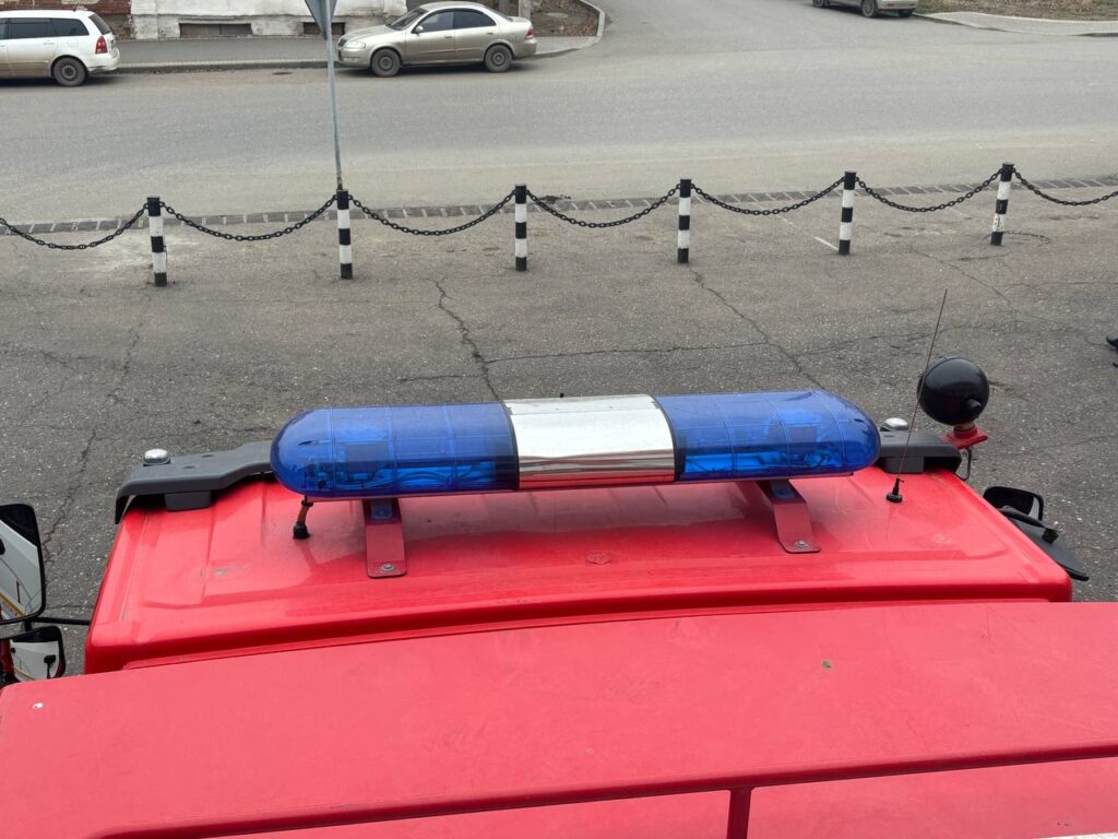 Два пожара за сутки: в Наримановском и Красноярском районах горели постройка и квартира
