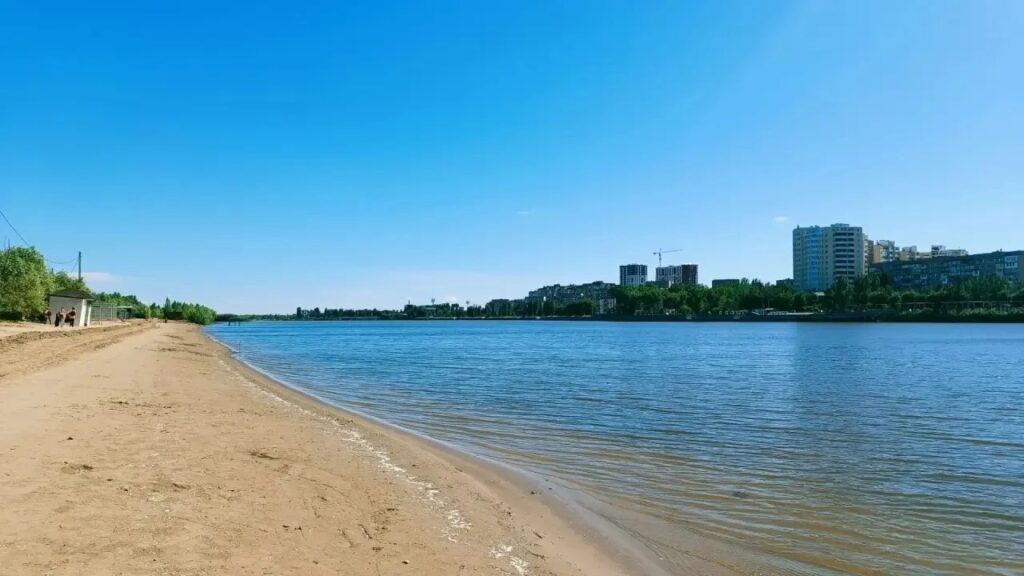 Астраханские места отдыха на воде готовят к открытию купального сезона