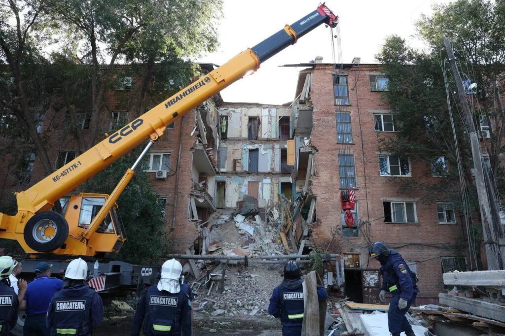 Дом на Ляхова наконец снесли: год спустя после трагедии на месте рухнувшей пятиэтажки — пустырь