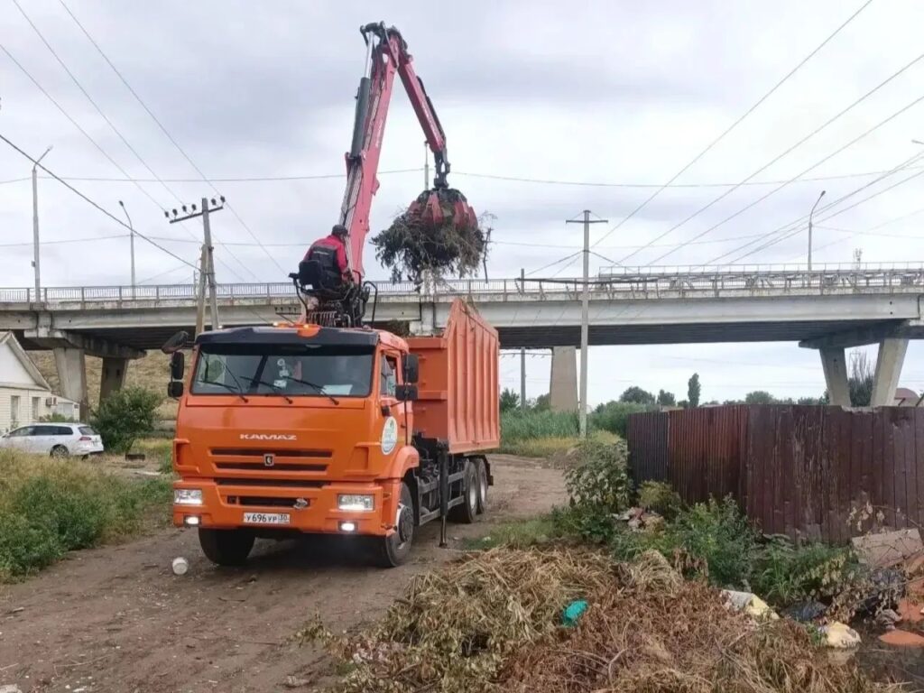7066 тонн мусора за полгода: астраханцы продолжают создавать свалки там, где только что убрали
