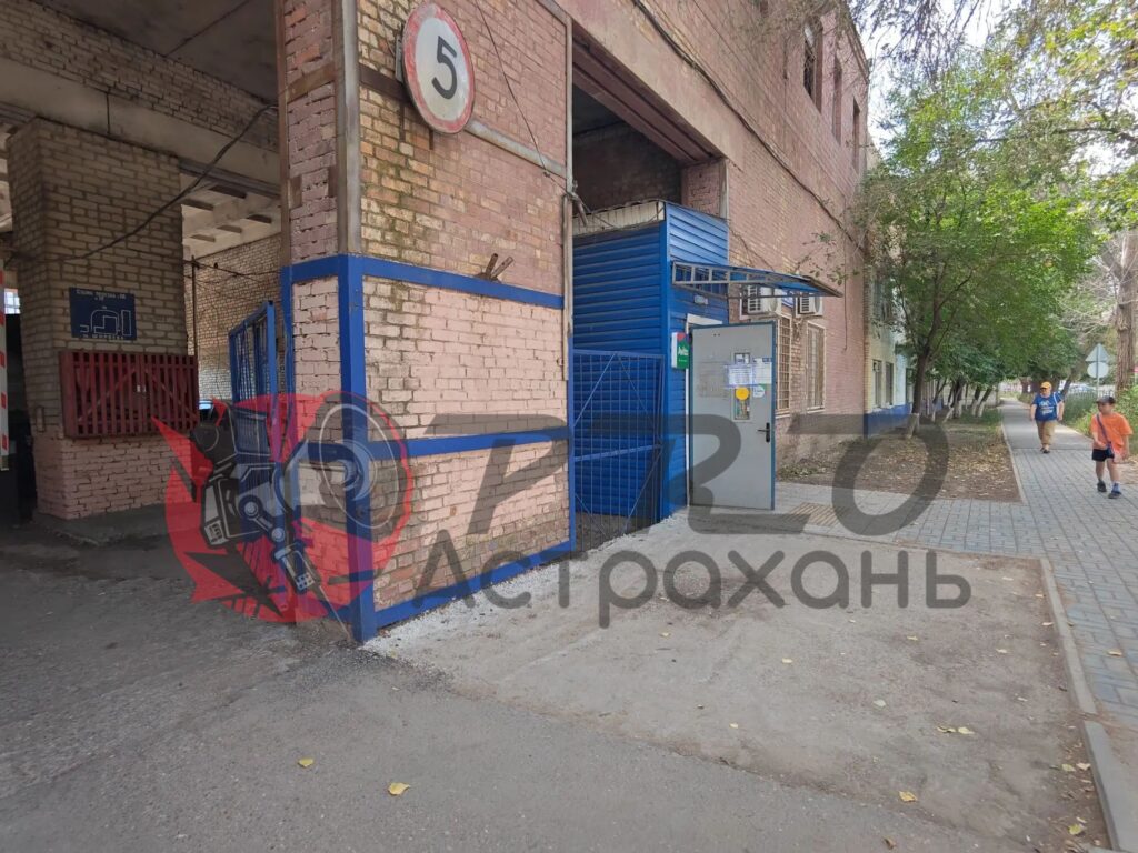 «Это просто ад»: в Астрахани почтовое отделение осталось без света, связи и кондиционера — фото 2