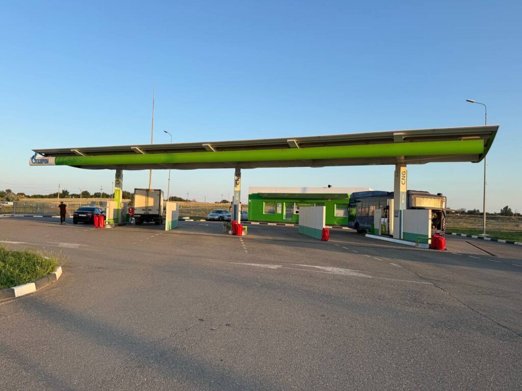 Из-за бензинового кризиса астраханцы массово переходят на газ — цены на ГБО взлетели почти в два раза Из-за бензинового кризиса астраханцы массово переходят на газ — цены на ГБО взлетели почти в два раза