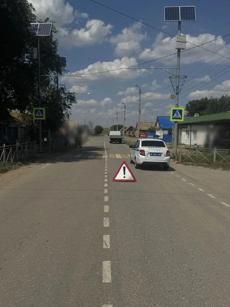 Грузовик сбил малолетнего пешехода в Астраханской области