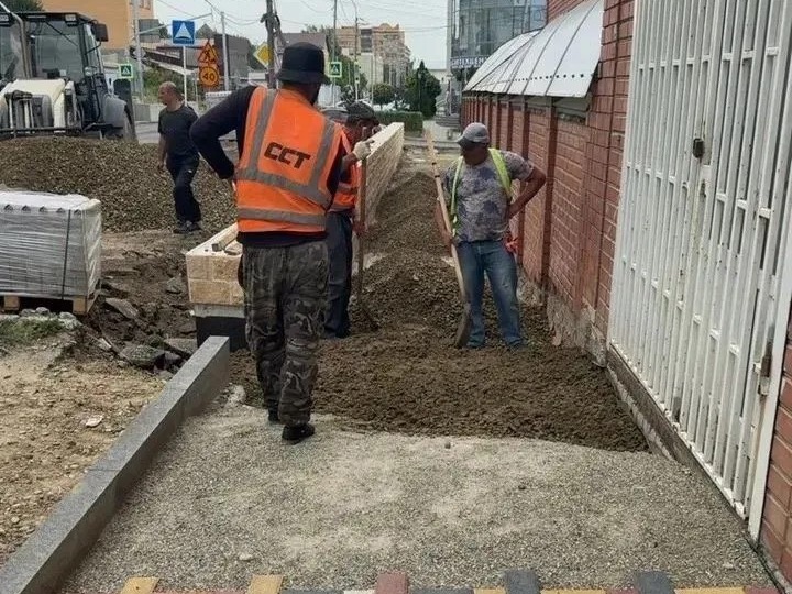 В Ставрополе обновляют дороги и тротуары: где уже заканчивается ремонт — фото 8