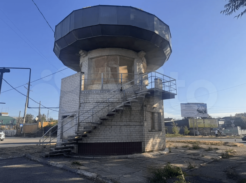 Предпринимателю, купившему пост ДПС на Бабаевского, запретили его застраивать